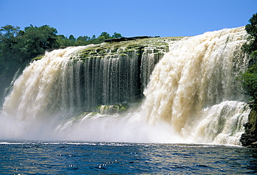 El Sapito waterfall, Canaima National Park, UNESCO World Heritage Site, Venezuela, South America