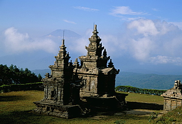 Gedong Songo Temple, in group of 111 Hindu temples dating from 730 to 780 AD, on slopes of Gunung Ungaran, near Bandungan, island of Java, Indonesia, Southeast Asia, Asia