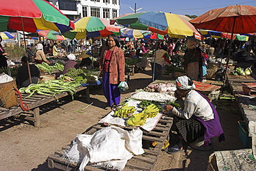 Central market, Kyaing Tong (Kengtung), Shan State, Myanmar (Burma), Asia