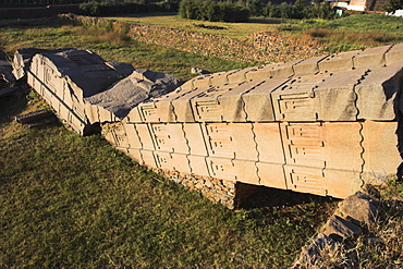 The Great Stelae, 22m, believed to be the largest single stone block humans have tried to erect, Northern Stelae Park, Aksum, UNESCO World Heritage Site, Ethiopia, Africa