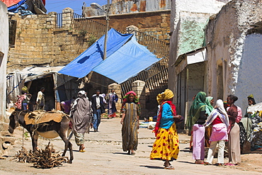 The main market known as Gidir Magala, previously known as the Muslim market, Old Town, Harar, Ethiopia, Africa