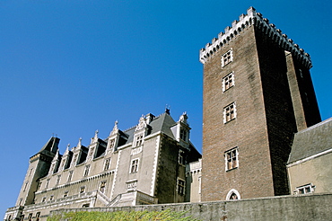 Pau castle dating from the reign of Henry IV, Pau, Aquitaine, France, Europe