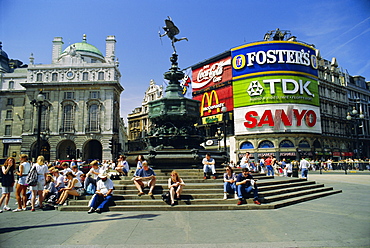 Statue of Eros and Piccadilly Circus, London, England, UK