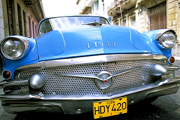 Buick, old American car, Havana, Cuba, West Indies, Central America