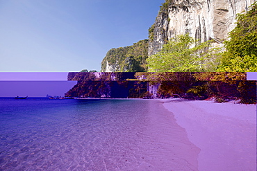 White sand beach and limestone cliff on Koh Hong Island off the coast of Krabi, Ao Nang, Krabi, Thailand, Southeast Asia, Asia