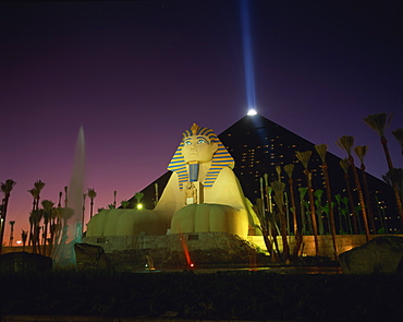 Luxor hotel at night, Las Vegas, Nevada, United States of America, North America