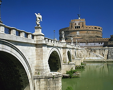 Ponte S. Angelo over the River Tevere and Castle in the city of Rome, Lazio, Italy, Europe