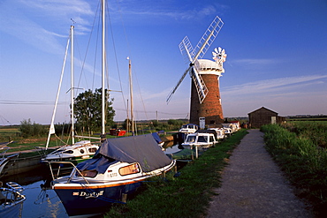 Horsey windmill, Norfolk Broads, Norfolk, England, United Kingdom, Europe