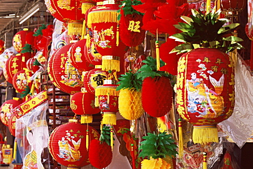 Red and yellow lanterns for sale at Chinese lantern shop in Georgetown, Penang, Malaysia, Southeast Asia, Asia