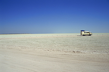 Etosha Salt Pan, Etosha National Park, Namibia, Africa