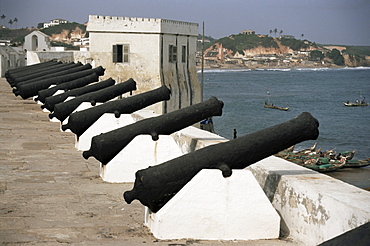 Battlements, Cape Coast Castle, dating from 1652, UNESCO World Heritage Site, Ghana, West Africa, Africa