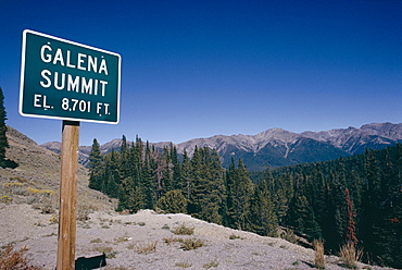 Galena summit view with sign, Sawtooth National Recreation Area, Idaho, United States of America (U.S.A.), North America