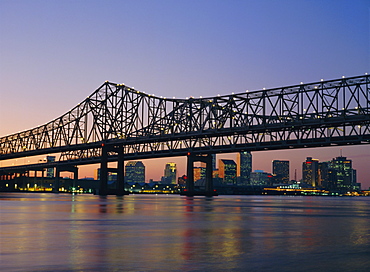 Mississippi River Bridge, New Orleans, Louisiana, USA