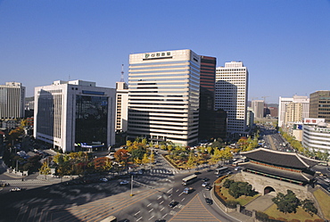 Namdaemun (South Gate) and city skyline, Seoul, South Korea