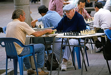 Men playing chess, Sabana Grande district, Caracas, Venezuela, South America