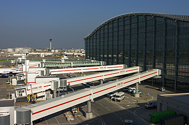 Heathrow Airport Terminal 5 in 2008, London, England, United Kingdom, Europe