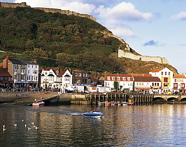 Harbour, with castle on hill above, Scarborough, Yorkshire, England, United Kingdom, Europe