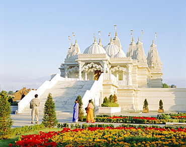 The Shri Swaminarayan Mandir Hindu Temple, Neasden, London, England, UK