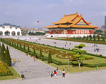 Chiang Kai Shek Memorial Square, hall and National Theatre, Taipei, Taiwan, Asia