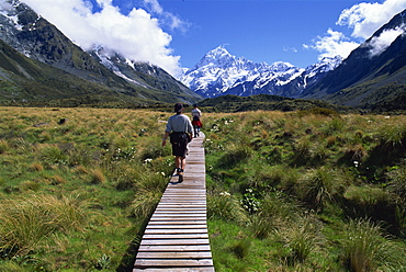 Wooden path through Hooker Valley, Mount Cook National Park, Canterbury, South Island, New Zealand, Pacific