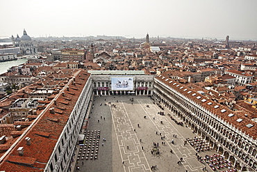 Looking west from Campanile over St. Marks Square and city, Venice, UNESCO World Heritage Site, Veneto, Italy, Europe