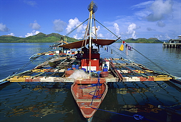 Fishing banca (outrigger boat), Coron, Basuanga Island, Palawan, Philippines, Southeast Asia, Asia