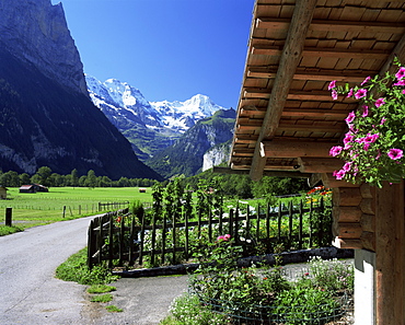 View to the Breithorn, Lauterbrunnen, Bern, Swiss Alps, Switzerland, Europe