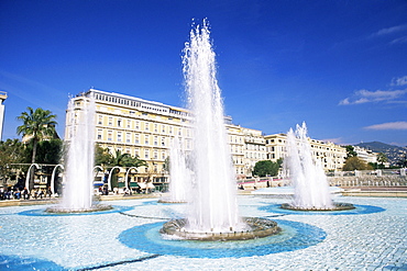 Fountain in the Espace Massena, Nice, Alpes-Maritimes, Cote d'Azur, French Riviera, Provence, France, Europe