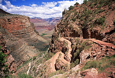 The Bright Angel Trail, beneath the South Rim, Grand Canyon National Park, UNESCO World Heritage Site, Arizona, United States of America (U.S.A.), North America