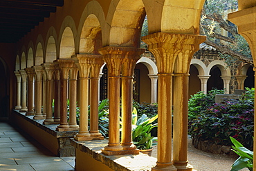 Pillars lining castle courtyard, Cap Roig Botanical Gardens, Calella de Palafrugell, Gerona, Costa Brava, Cataluna, Spain, Europe