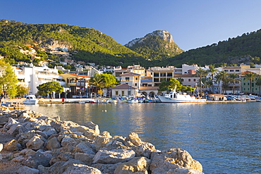 View across the harbour, Port d'Andratx, Mallorca, Balearic Islands, Spain, Mediterranean, Europe