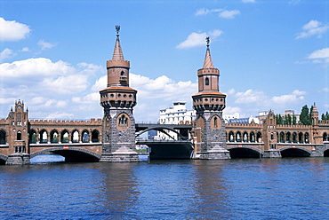 Oberbaum Bridge and river Spree, Berlin, Germany, Europe