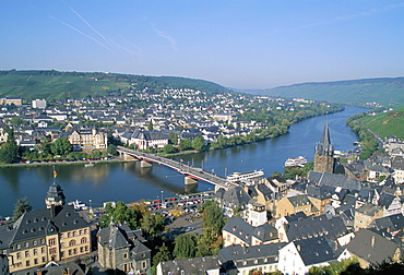 Bernkastel-Kues, Mosel Valley, Rheinland-Pfalz (Rhineland-Palatinate), Germany, Europe