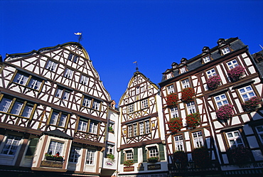 Market square, Bernkastel-Kues, Mosel Valley, Rheinland-Pfalz, Germany, Europe