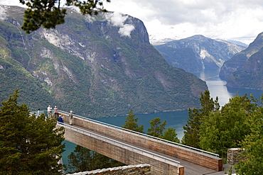 Viewpoint Stegastein near Aurlandsvangen, Aurlandsfjorden, Sogn og Fjordane, Norway, Scandinavia, Europe