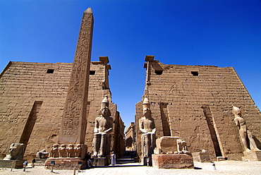 Luxor Temple, Luxor, Thebes, UNESCO World Heritage Site, Egypt, North Africa, Africa