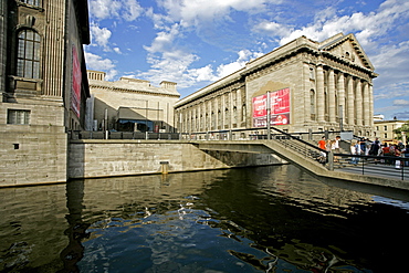 Pergamon Museum, River Spree, Berlin, Germany, Europe