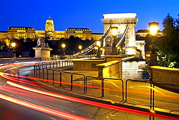 Royal Palace, River Danube and Chain Bridge, Budapest, Hungary, Europe