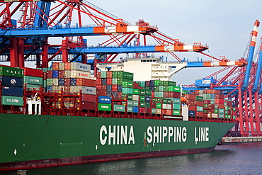 Container ship at Container Terminal, Hamburg harbour, Germany, Europe