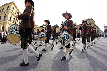 Traditional Costume Parade on occasion of the Oktoberfest, Munich, Upper Bavaria, Bavaria, Germany, Europe