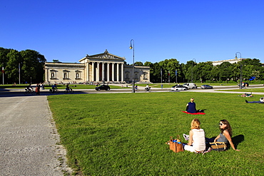 Glyptotheque Museum on Koenigsplatz Square, Munich, Upper Bavaria, Bavaria, Germany, Europe