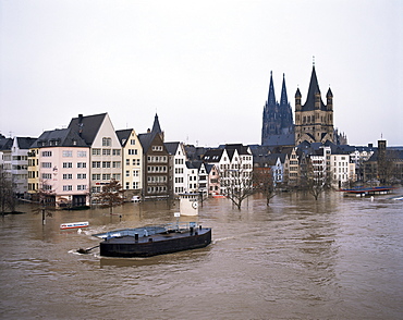 Floods in 1995, River Rhine, Cologne (Koln), Germany, Europe