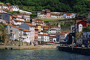 Cudillero, fishing village on the north coast, Asturias, Spain, Europe