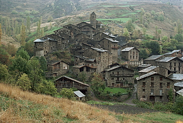 Village surmounted by Romanesque church, Pal, Andorra, Europe