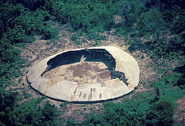 Aerial view of a Yanomami yano near Tooto Tobi, Brazil, South America