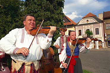 Traditional Slovak folk musicians, Kezmarok, Slovakia, Europe