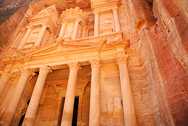 Facade of the Treasury (El Kazneh), Nabatean archaeological site, Petra, UNESCO World Heritage Site, Jordan, Middle East