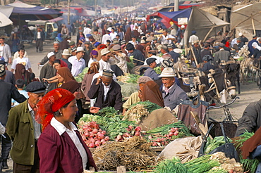 Vegetable market, Sunday market, Kashi, Xinjiang, China, Asia