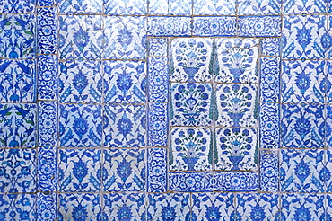 Close-up of Syrian tiles dating from 1650s, Blue Mosque, Cairo, North Africa, Africa