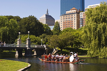 Lagoon Bridge and Swan Boat in the Public Garden, Boston, Massachusetts, New England, United States of America, North America